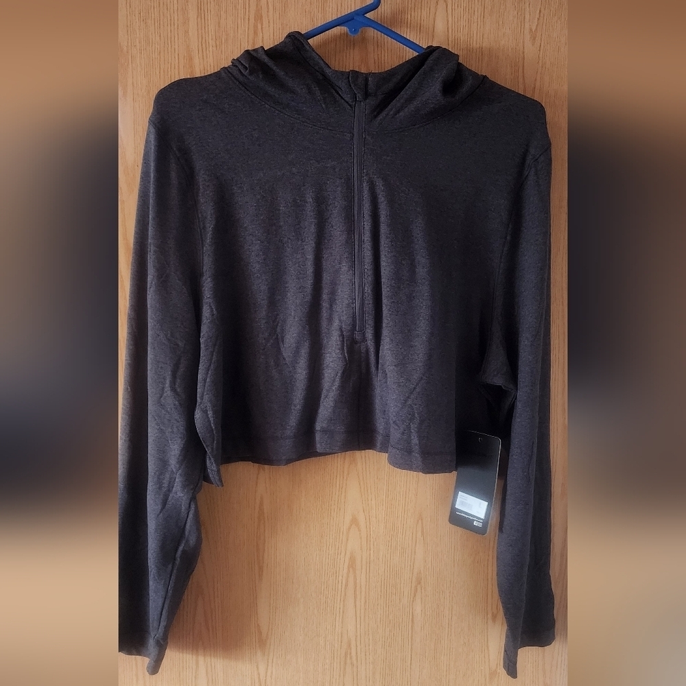 90 DEGREE BY REFLEX WOMEN'S HALF TOP WITH HOOD